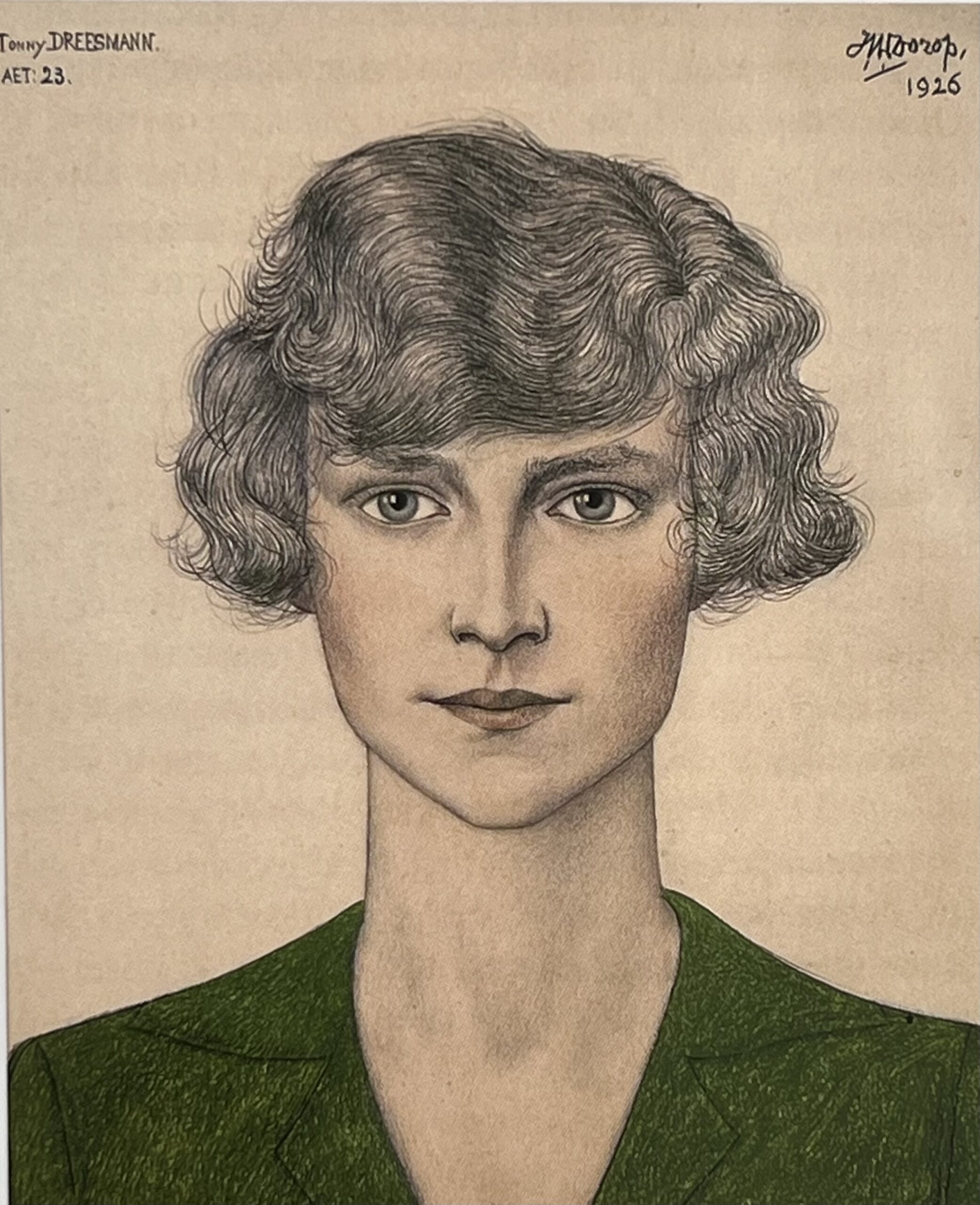 De groene blouse doet er uitstekend om-Tonny Dreesmann 1926